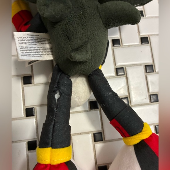 Sonic the Hedgehog Shadow Plush Toy - Black, Red, and Yellow - Picture 2 of 4